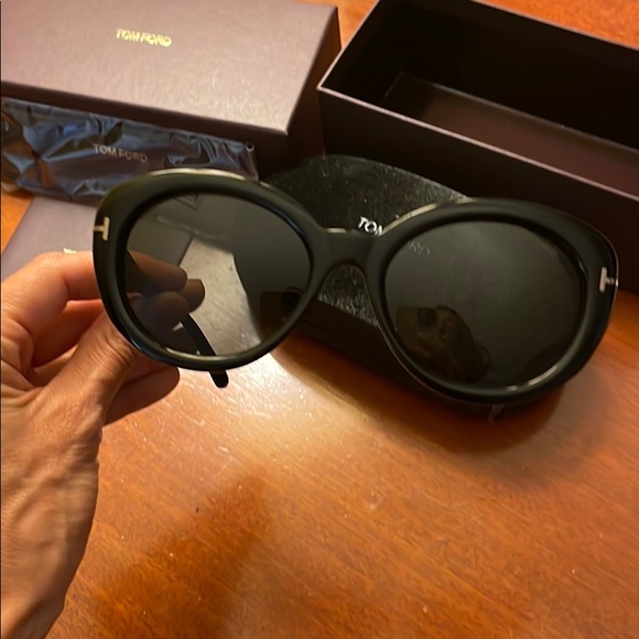 Brand New NWT Tom Ford Sunglasses - Picture 6 of 9